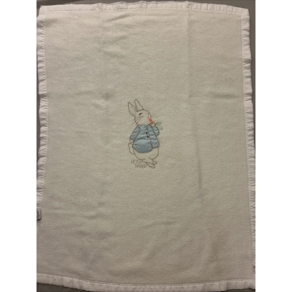 Vintage Quiltex Beatrix Potter Peter Rabbit Embroidered Satin Edge‎ Baby Blanket
